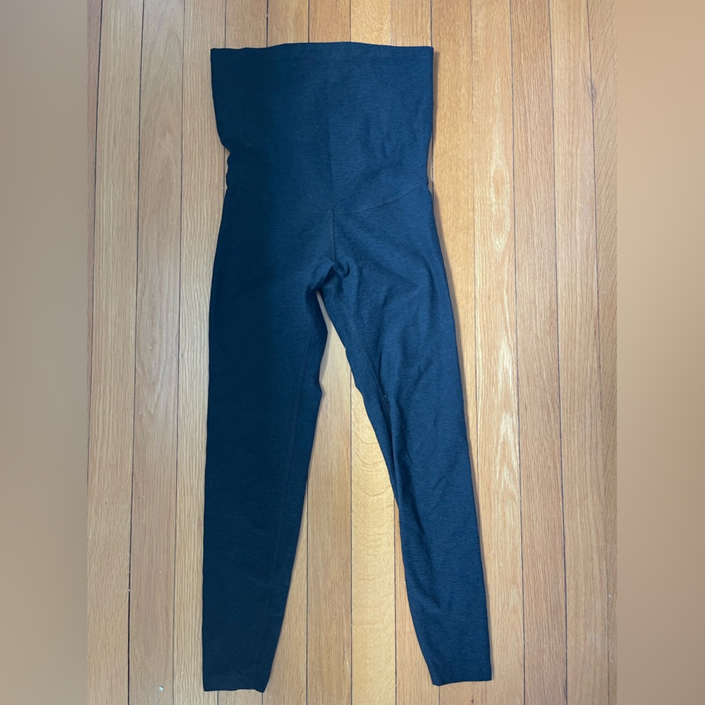 Beyond yoga maternity leggings